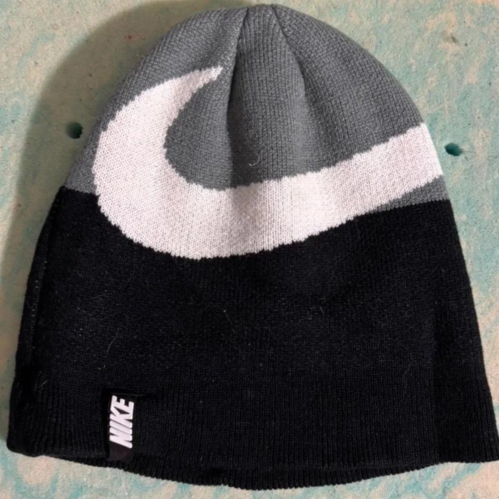 Nike Grey, White & Black Swoosh Beanie
